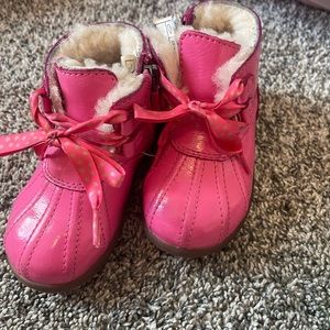 Ugg toddler size 6
